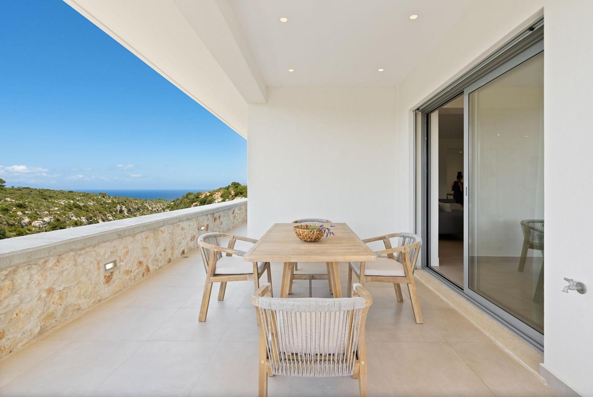 Le Mont Blanc - With Shared Pool Apartment Kounoupidhiana